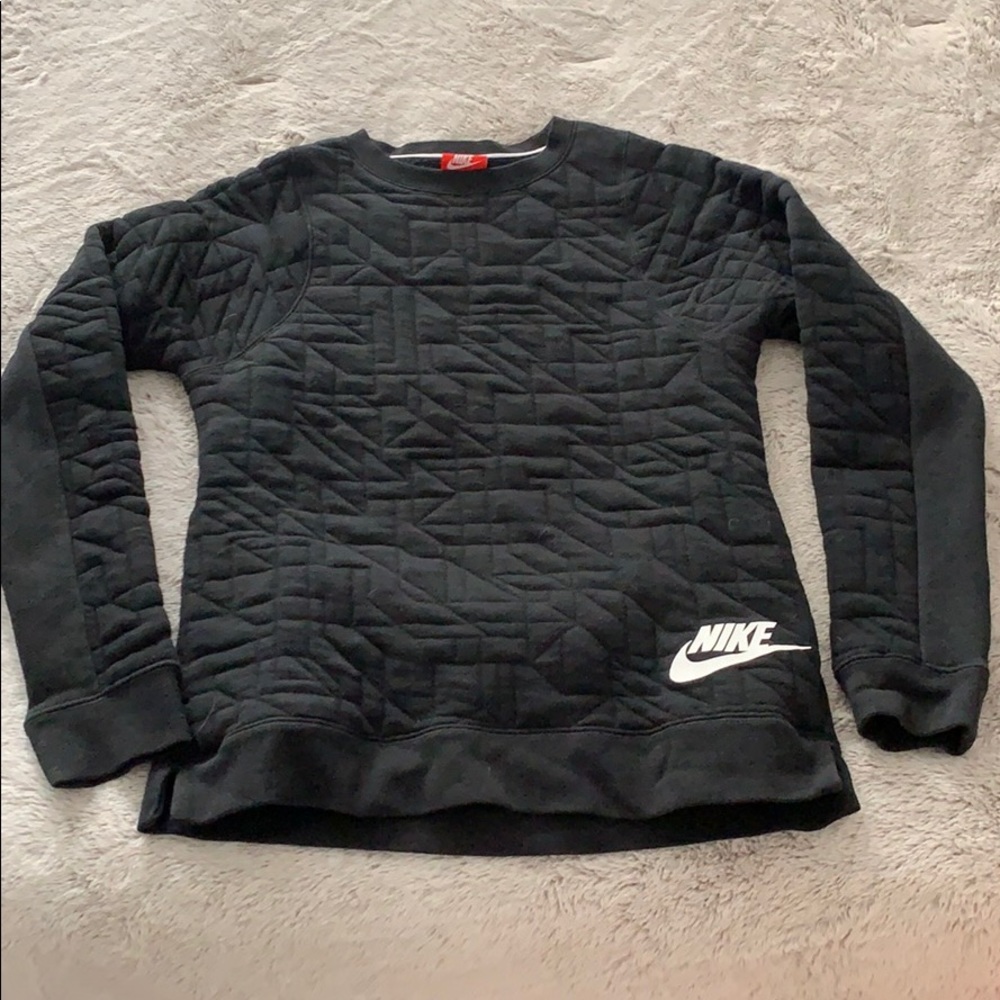 Girls Nike sweatshirt with pockets